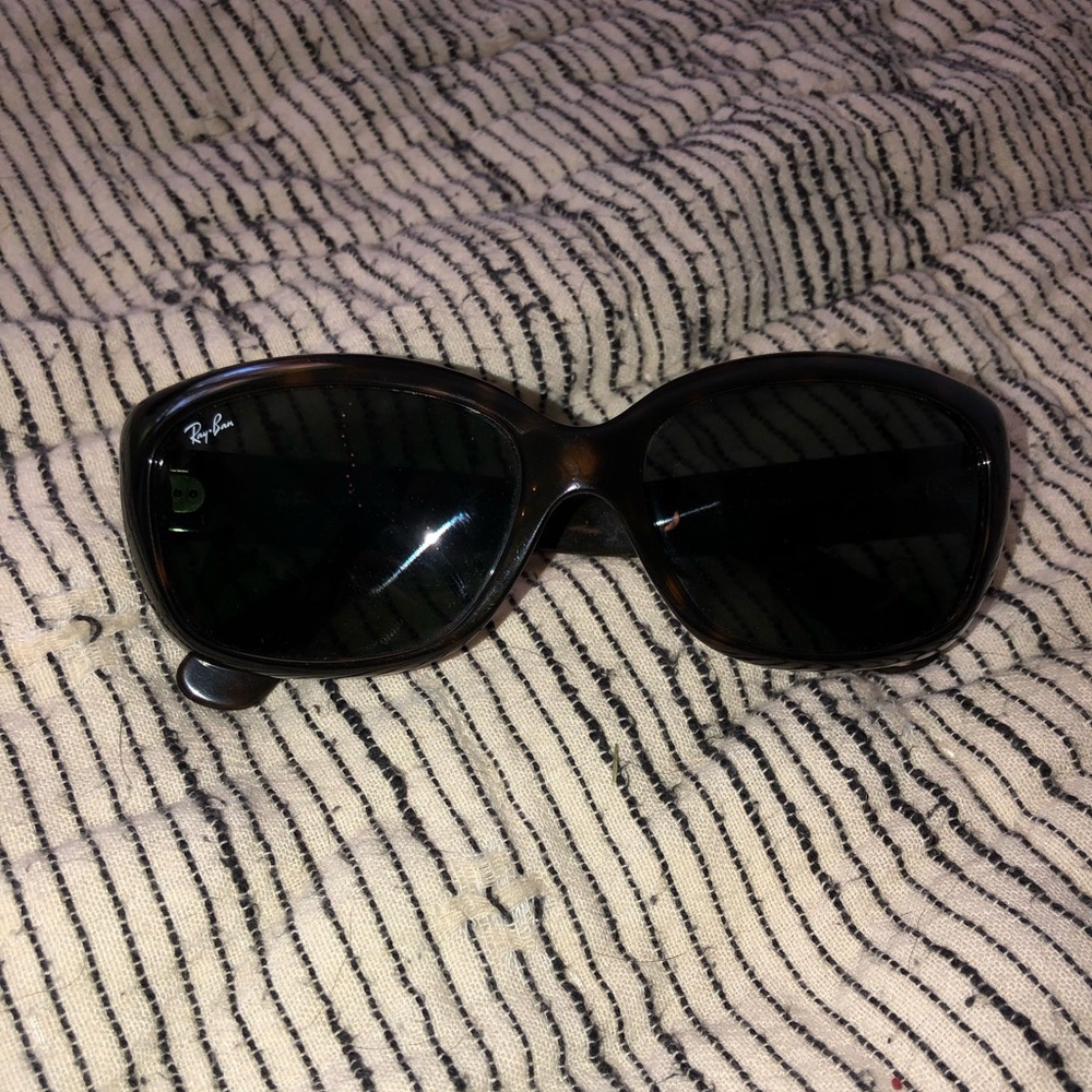 “Jackie ohh” Ray Bans